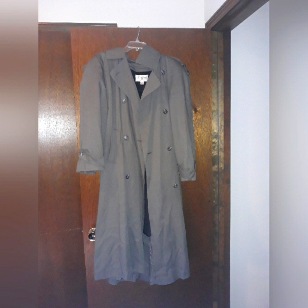 Men's Trench Coat size 10